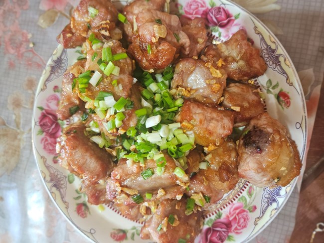【亲手DIY一份专属自己的解暑美食】蒜香排骨