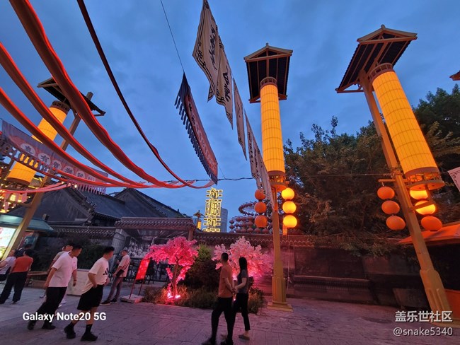 【盛京夏夜】+ 夜晚的霓虹
