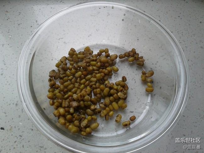【亲手DIY一份专属自己的解暑美食】绿豆水
