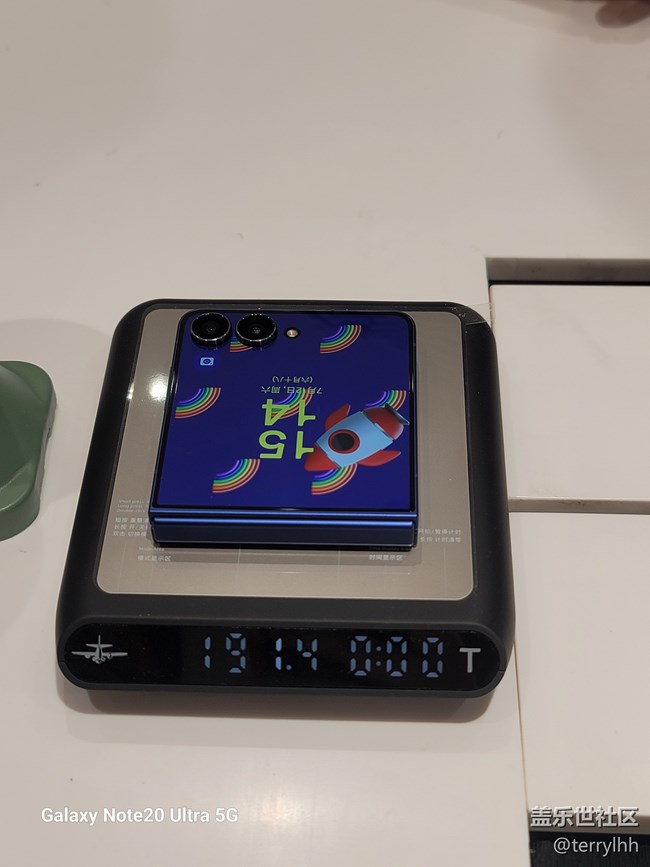 【新一代折叠新品】Z Fold7与Z Flip7新机超前线下体验。