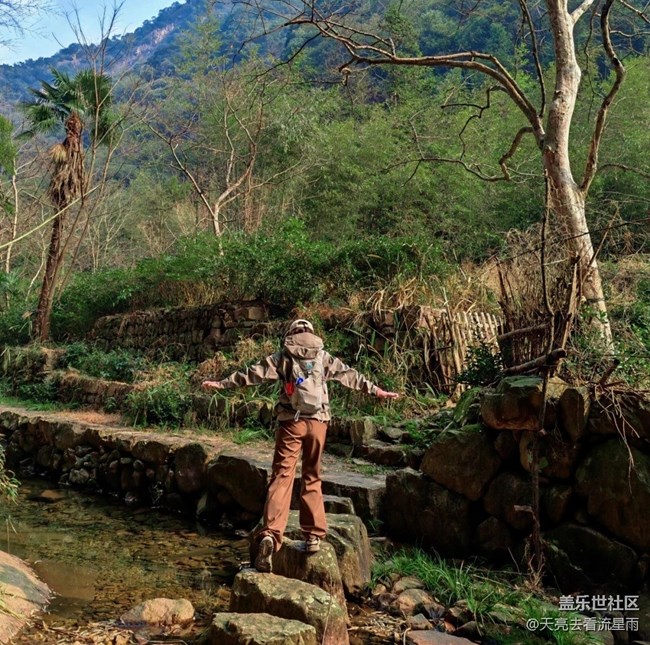 走清闲古道，登顶埃码尖