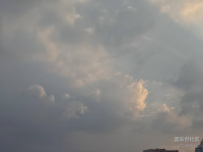 【仲夏调色盘】穿梭城市之间