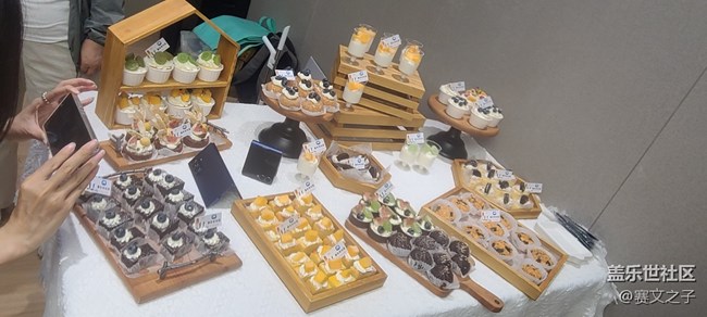 【纤薄新篇章】第七代折叠屏门店品鉴会