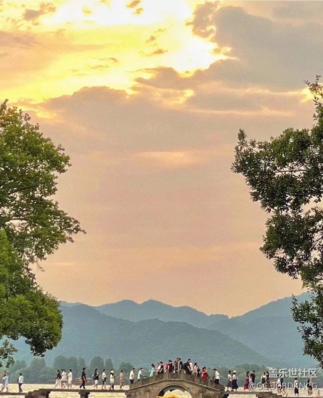 【光影之约】游西湖