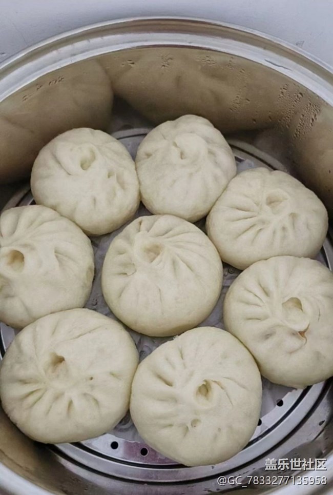 【鲜萃暑味】吃包子