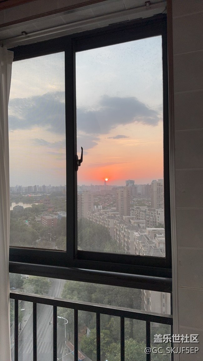 【云彩光影】城市边角，藏着的浪漫剧场