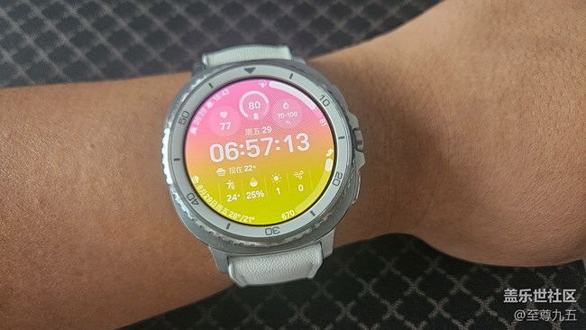 让健康跃然手（表/机）上，Galaxy Watch8 Classic 轻体验