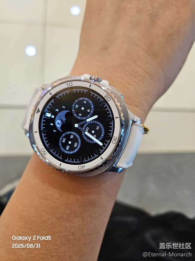 【我的运动搭子Watch8】戴上Watch8，秒变大玩家