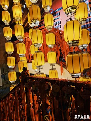 【别样精彩】+灯火阑珊