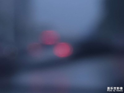 【别样精彩】+大雨中的等待