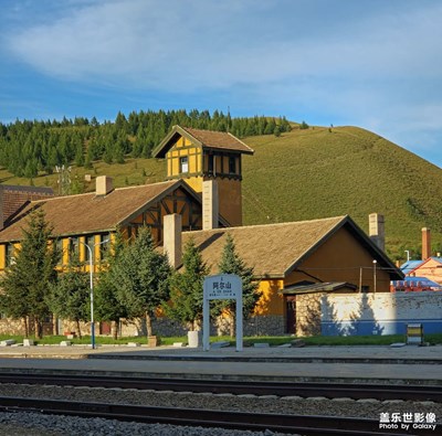 山不向我走来，我向山走去