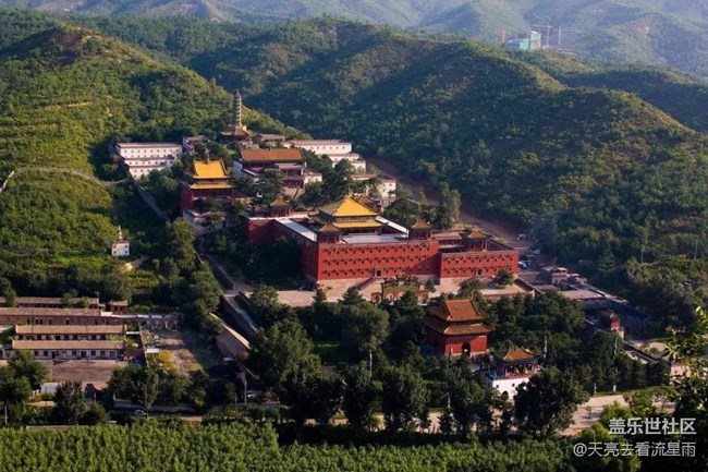 承德避暑山庄   小布达拉宫，气势雄伟