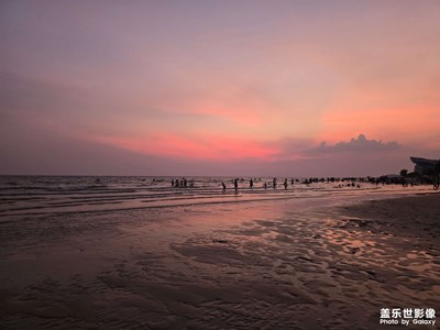 【光影里的寻找】+夕阳沙滩