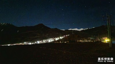 后面的那是雪山