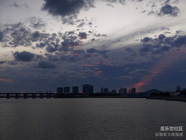 【被遗忘的角落】江河湖海与城市的浪漫邂逅