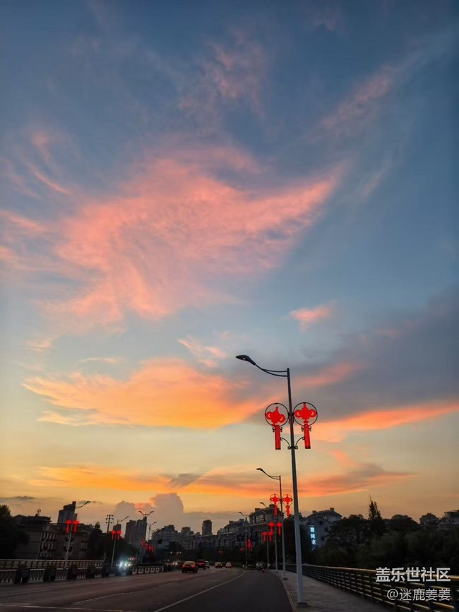 【旅途中的精彩时刻】记录那一刻的云霞