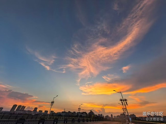 【旅途中的精彩时刻】记录那一刻的云霞