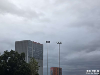 粉饰太平后留下的真实