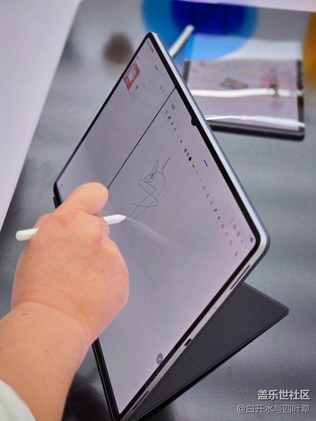 【Galaxy Tab S11系列】超薄大屏绘画好帮手