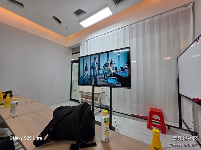 星粉集结！Galaxy S25 Edge 发布会回看 + 实机体验全记录