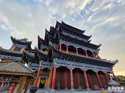 【奇妙的视角】+仰拍