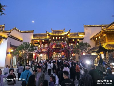 纵使我一无所有 也要给你世间美好。