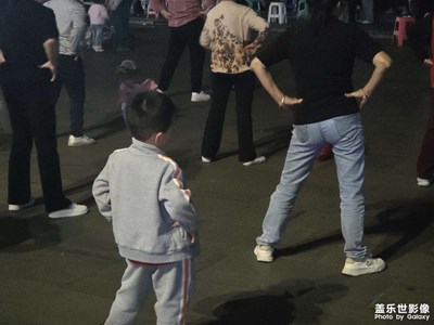 【地标最佳机位】广场舞