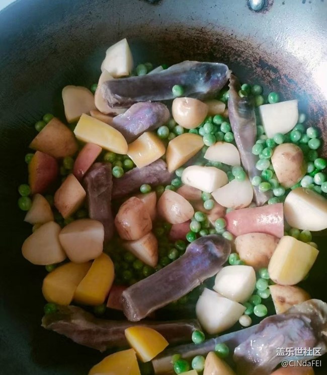 【小雪驱寒食谱】土豆焖饭