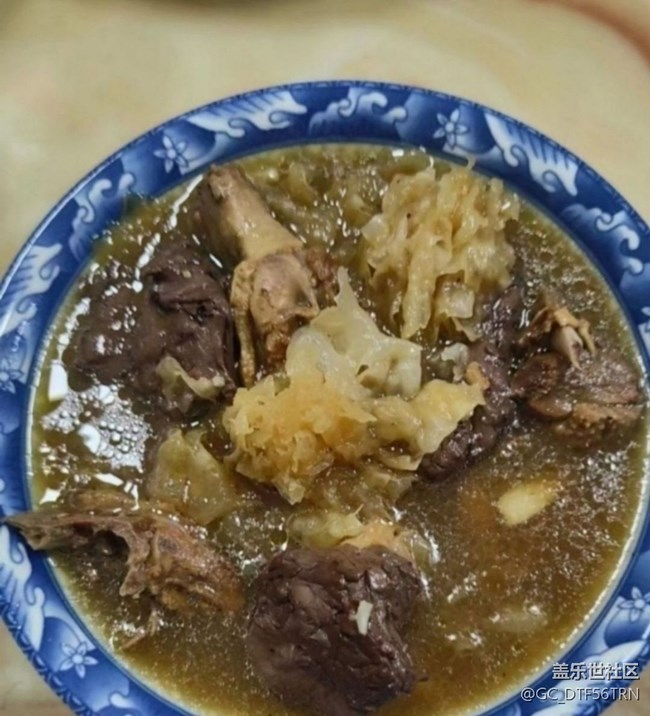 【小雪驱寒食谱】白木耳炖鸡