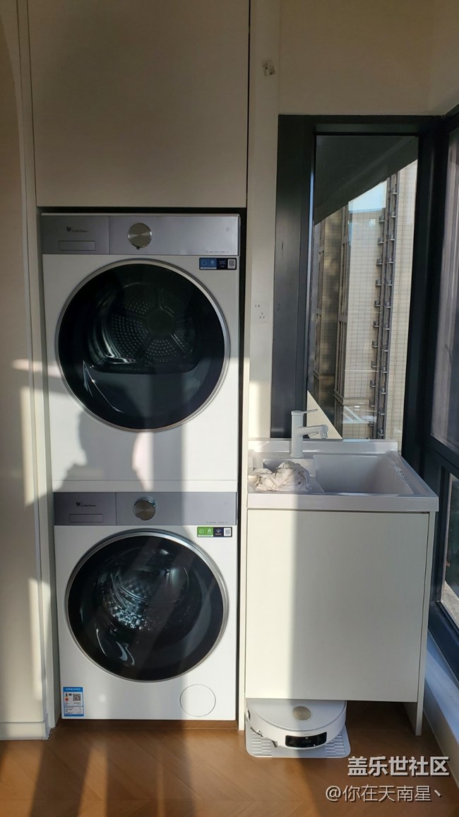 买的洗衣机到了，颜值真的很高