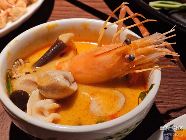 三星 Galaxy Z TriFold 新品品鉴会美食篇