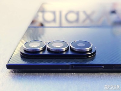 【顺光逆光】+ Galaxy Z TriFold