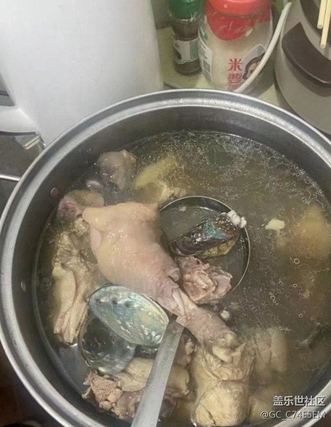 【雪落食暖】鲍鱼炖鸡