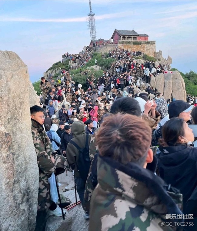 【告别2025】泰山之巅