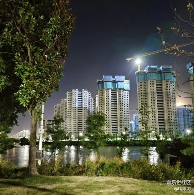 【折叠屏手机里的春夏秋冬】夏夜