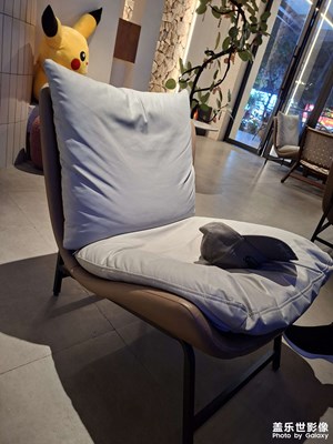 【换个角度看世界】空荡的茶饮店