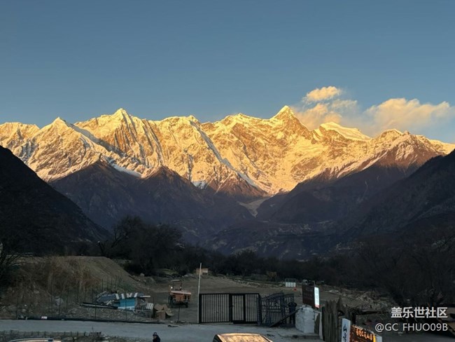 【旅途瞬间志】日照金山