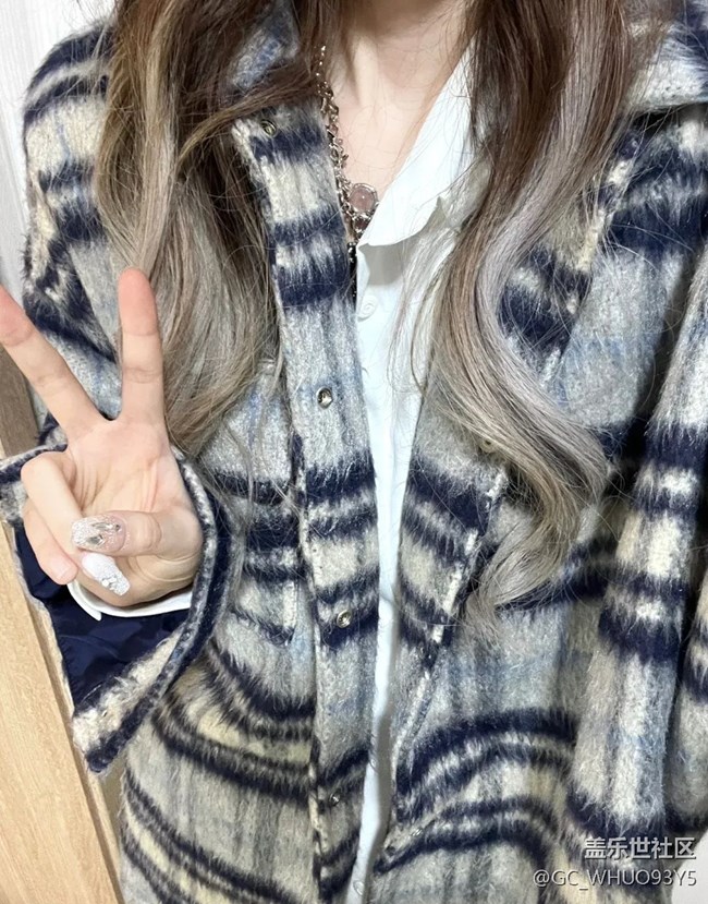 【早春穿搭】格子外套