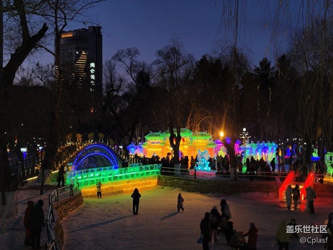 【活动回顾】华灯初上 兆麟公园赏冰灯活动回顾