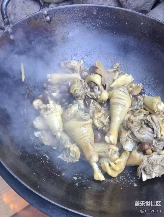 【寻味三月天】铁锅炖鸡