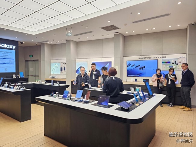 【s26系列新品门店体验】首款防窥屏手机 【s26系列新品门店体验】首款防窥屏手机