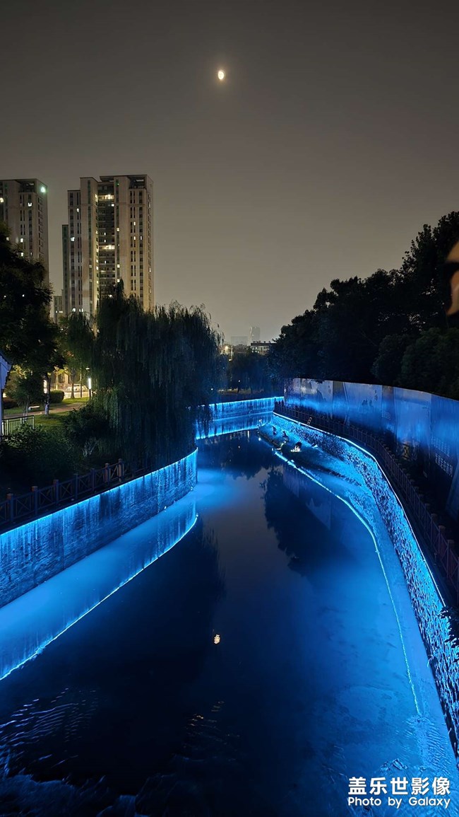 夜景。有三星S24u赶紧出来浪，还有几个月就浪不起来了