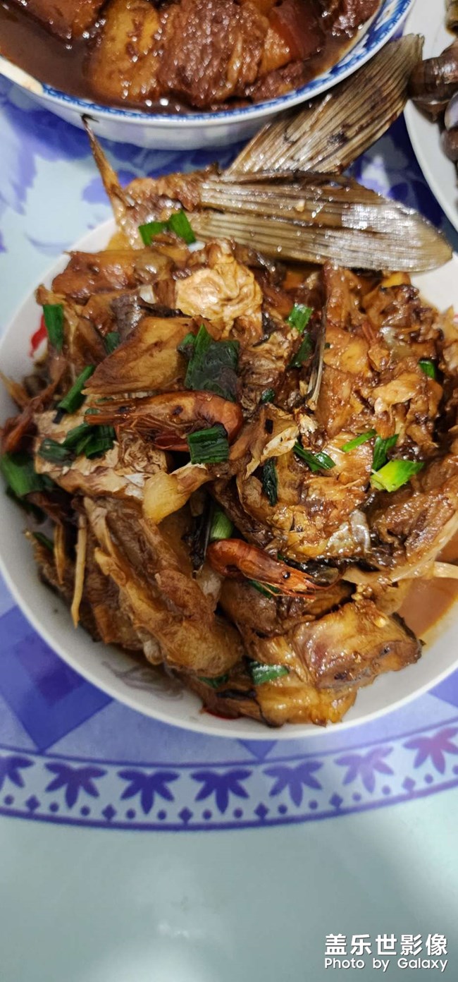红烧咸鱼