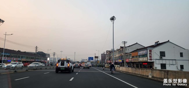 又到堵车时间啦