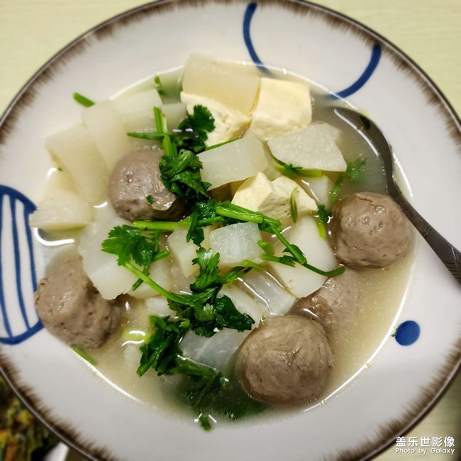 白萝卜豆腐牛丸好吃捏