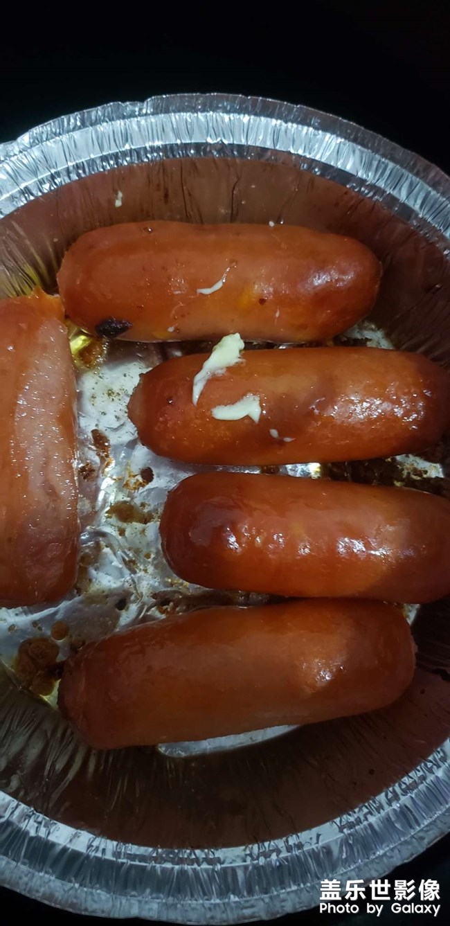 夜宵吃烤肠