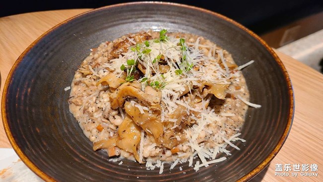 手机里的美食照