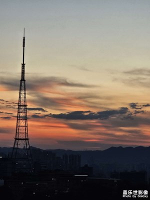 【光影里的寻找】+夜幕来临